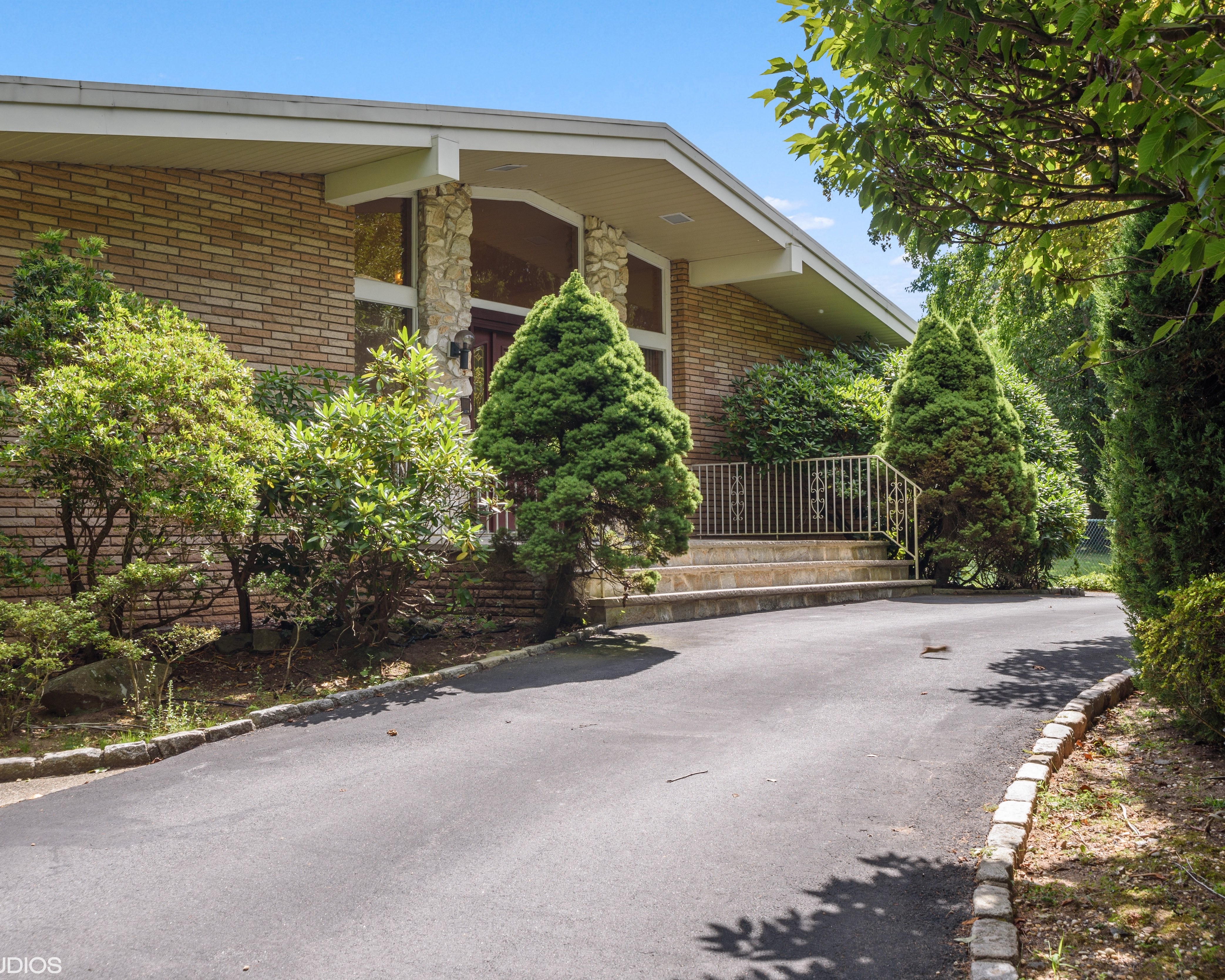 Existing — the mid-century ranch at 46 Overlook Road as it stands today